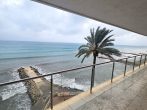 Urbanes Wohnen im 2021 sanierten Apartment in 18. Etage mit unverbautem Meeresblick in 1. Reihe und Badebucht! Alicante/Spanien - Bild