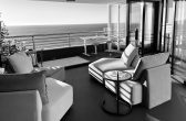 Urbanes Wohnen im 2021 sanierten Apartment in 18. Etage mit unverbautem Meeresblick in 1. Reihe und Badebucht! Alicante/Spanien - Bild