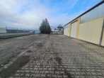 Pfeilerfreie Lagerhalle für 4,85 €/m² mit 2 Rolltoren & Freifläche + Wohn-/Bürogebäude mögl. - Bild