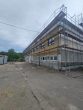2 freist., pfeilerfreie Hallen in ruhiger Lage mit Büro-& Lagerebenen + ca. 2.500 m² Freifläche mgl. - Halle 3