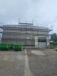 2 freist., pfeilerfreie Hallen in ruhiger Lage mit Büro-& Lagerebenen + ca. 2.500 m² Freifläche mgl. - Bild