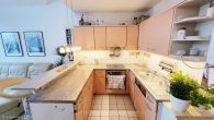 3,5-Raum-Maisonette mit gr. Balkon, inkl. EBK, Außenjalousien, Möbelübernahme mgl., SUV-TG-SP mgl. - EBK