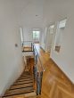 2009 san. 5-R-DG-Maisonette-Whg. mit TOP Lage & Ausstattung! Kamin, EBK, 3 Bäder, Terrasse, Carport - zur oberen Ebene