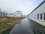 Industrie- und Gewerbeareal mit vielen Bestandsgebäuden - Bild