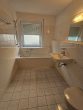 2-Raum-Wohnung mit Park-Blick! Lift, Balkon, SP mgl. - Bild
