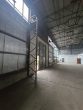 2 freist., pfeilerfreie Kalthallen in ruhiger Lage, 1 Büro- /Lagerebene, ca. 2.500 m² Freifl. mgl. - Bild