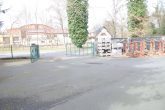 Grundstück mit Bürogebäude, Halle, Lager und 2 Monteurs-Wohnungen - Neubebauung mgl. - Bild