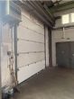 Freistehende Produktions- und Warmlagerhalle im eingezäunten Gewerbehof mit Krahnbahn, Rolltor, 2 Büros, SP mögl. - Rolltor