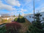 Büro- und Produktionskomplex auf großem Grundstück - Bild
