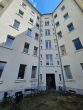 Verkaufs-/Ladenfläche im san. Altbau mit gr. Schaufensterfront, EBK, Außenjalousien, WC, Keller - Bild