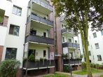 Helle 2- Raumwohnung mit Balkon in Möckern, Bad mit Badewanne + Fenster, Außenjalousie, Keller - Bild