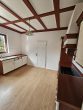 2025 frisch saniert! Freist. EFH mit Kamin, Terrasse, gr. Garage, Carport, Brunnen und gr. GS - Bild