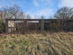 Ca. 5,75 ha großes Grundstück mit Bestandsgebäuden: Halle + Betonsilo + Freifläche - Bild