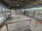 Freistehende, pfeilerfreie Kalthalle in ruhiger Lage mit Büro- und Sozialtrakt, Freifläche möglich - Bild
