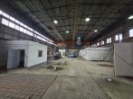 Freistehende, pfeilerfreie Halle in ruhiger Lage mit Büro-/Lagerebene und Freifläche möglich - Bild