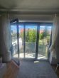 Lichtdurchflutete 1-R-ETW mit offenem Küchen- und Wohnbereich mit EBK & Balkon, TG-SP mgl. - Bild