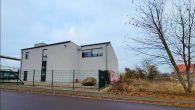 Büro-/Produktions- & Werkstattfläche im EG einer freist. Gewerbeimmobilie, Rolltor, Hebebühne - Bild