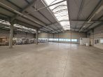 Warmhalle im Gewerbegebiet Wachau, Büro, Lager, Produktion u.a., Rolltore, 12 SP mgl. - Bild