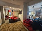 Gewerbefläche im san. Altbau mit EBK, gr. Schaufensterfront, Außenjalousien, WC, Keller - Bild