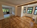 2025 frisch saniert! Freist. Haus mit 8 Räumen, Keller, Blk., Terrasse, Garage, Carport, und gr. GS - Bild