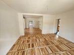 2025 frisch saniert! Freist. Haus mit 8 Räumen, Keller, Blk., Terrasse, Garage, Carport, und gr. GS - Bild