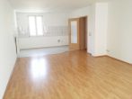 Helle 3-R-Wohnung mit offener Wohnküche, 2 sep. AR, Tageslichtbad mit Wanne u. Dusche - offene Wohnküche