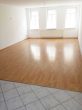 Helle 3-R-Wohnung mit offener Wohnküche, 2 sep. AR, Tageslichtbad mit Wanne u. Dusche - Wohnbereich