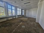 Lichtdurchflutete und imposante Gewerbefläche im Gewerbegebiet, veredelter Rohbau, SP mgl. - Bild