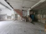 Ca. 2500 m² eingezäuntes gr. GS mit Bestand: Büro-/Wohngebäude, Halle m. Rolltoren, Lager/Freilager - Bild
