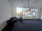 Büro-/Praxisfläche in Halle (Saale) mit gr. Schaufenster, 2 Eingängen, WC, kl. AR - Bild