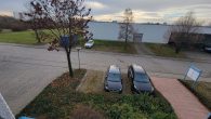 Lager- Produktions- & Bürofläche, Warmlagerhalle mit Laderampen - Bild