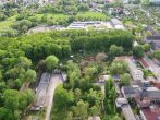 Ca. 35.270 m² gr. Gewerbegrundstück mit Lagerhallen, Gewächshaus, Wohnhäuser, Bürogebäude, Garagen, SP, Freilagerfläche u.v.m. - ca. 60 % vermietet - Bild
