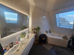 Waldstraßenviertel - besondere 3-R-W im DG mit Atrium - Loggia, Bad m. W+DU+Fenster, Lift - Bild